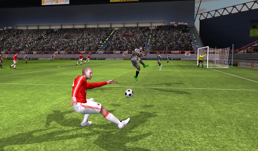 Jogue futebol no seu Windows Phone com 512MB de RAM, Dream League